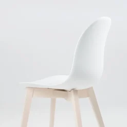 1665 Academy Connubia© Chaise scandinave en polypropylène et bois