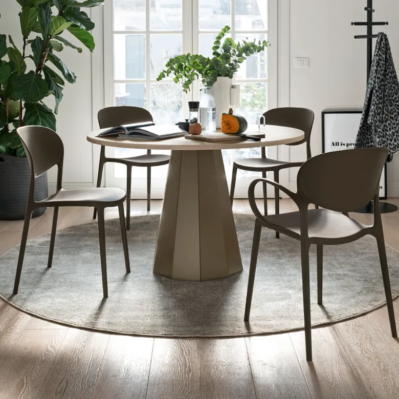 Abby Connubia® Fauteuil italien empilable en polypropylène recyclé