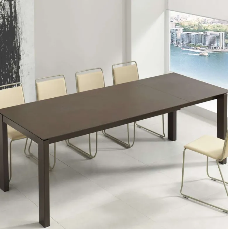 Evento Table rectangulaire extensible avec plateau en dekton et pieds en métal