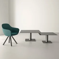 Ibero mini Table basse carrée en verre avec pied central