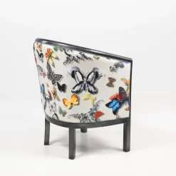 Julien Fauteuil tonneau pour salon fabrication française en tissu et bois massif