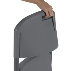 NormanChaise pliante en polyéthylène gris foncé