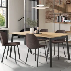 Olivia Chaise tendance en tissu et pieds métal