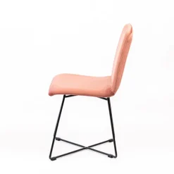Plaza line Chaise design en tissu avec dos matelassé et pieds en métal croisés