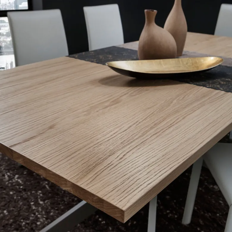 Renzo Table de salle à manger design en stratifié