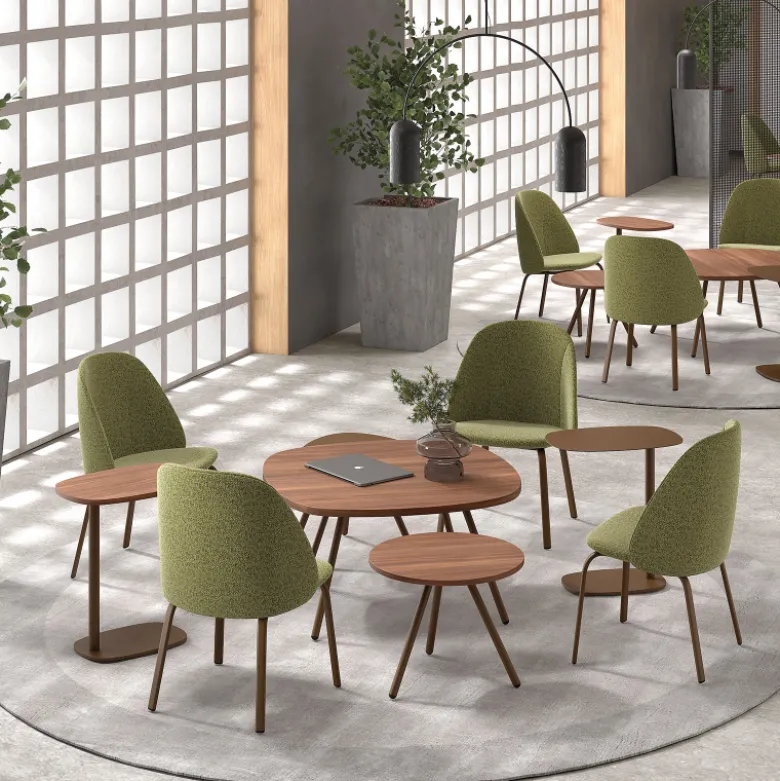 Trevi Table basse design triangulaire en stratifié